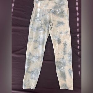 Joy lab blue and green tie dye workout set with leggings and sports bra